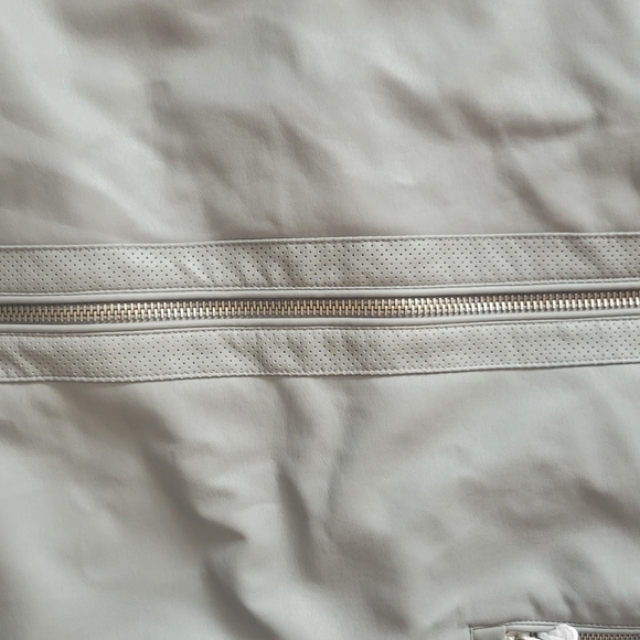 Jacket - Picture 3 of 5